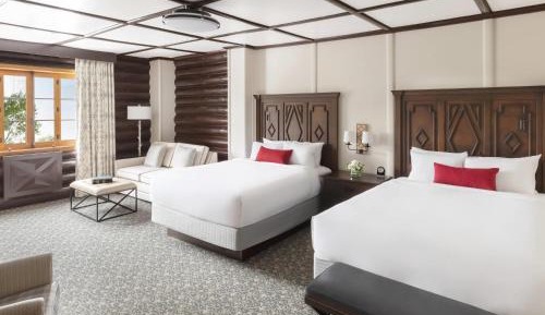 Deluxe Queen Room with Two Queen Beds