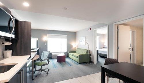 One-Bedroom King Suite