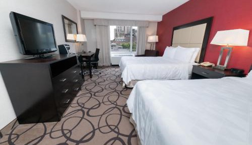 Queen Room with Two Queen Beds - High Floor/Non-Smoking