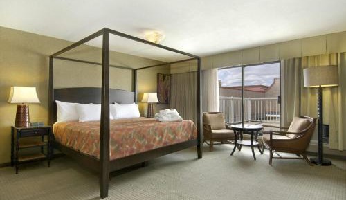 Polynesian Studio King Suite - Non-Smoking