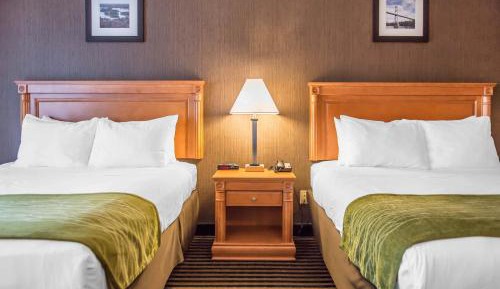 Queen Room with Two Queen Beds - Non-Smoking