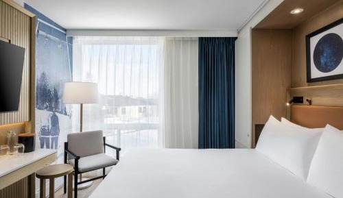 King Room with Courtyard View