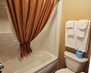 Classic Queen Room
