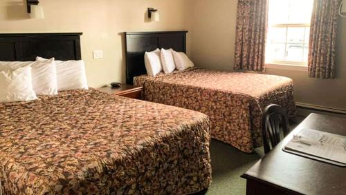 Queen Room with Two Queen Beds