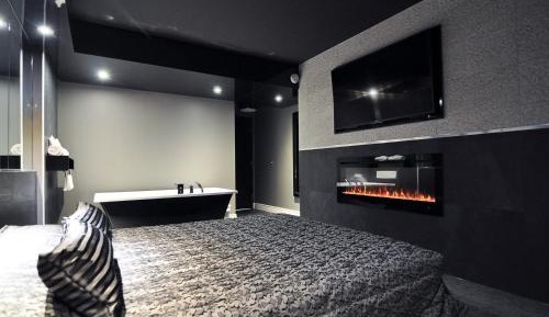Queen Suite