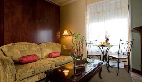 Queen Suite