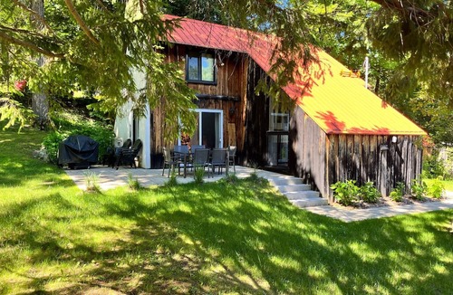 Orford Ski Chalet | The Rustic (Mont-Orford)