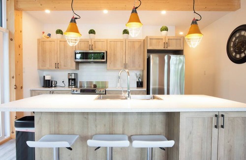 Nantes Ski Chalet | Ēlk - LAke and nature(dogs allowed)