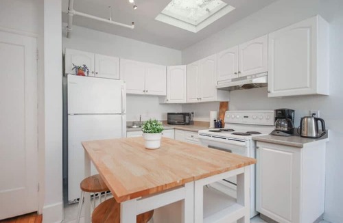 Hull Apartment | Du Portage 1-Bedroom Condo