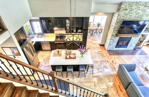 Saint-Raymond Ski Chalet | A rustic cabin near a lake, 45 minutes from Quebec City—perfect for families!