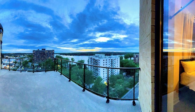 Luxurious Penthouse with River Views & Stunning Sunsets in Tranquil Pierrefonds