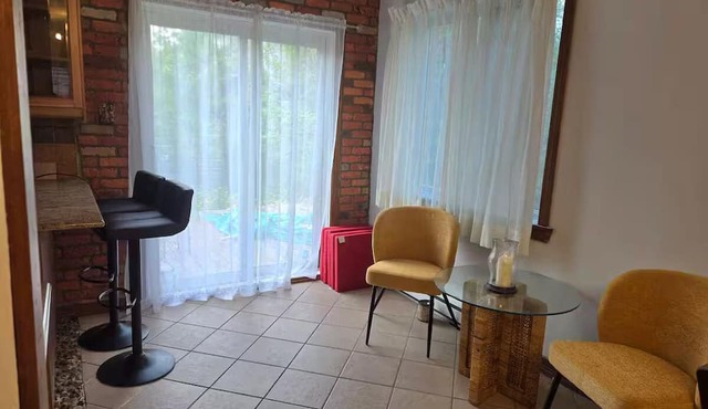 6BedR with 7 beds Single house 3 private parking
