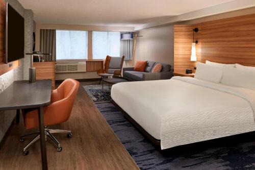 Fairfield Inn 